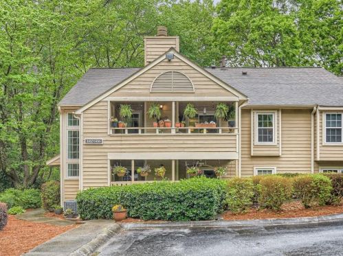 1410 Crossing Dr, Atlanta, GA 30329-3571