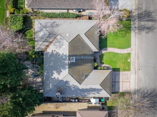 2304 Grenoble Dr, Lodi, CA 95242-9101