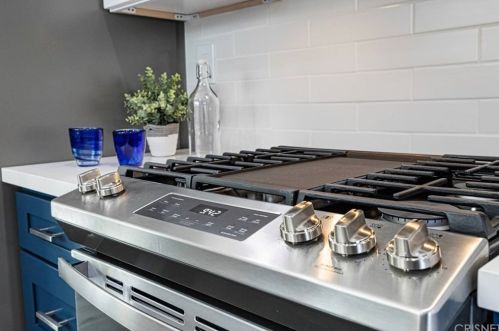 2798 Goldfield Pl, Simi Valley CA  93063-2253 exterior