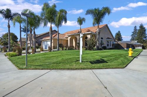 1145 Bailey Dr, Ripon, CA 95366-3155