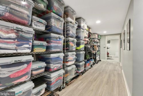 322 Northwest Dr, Silver Spring MD 20901-1431 exterior