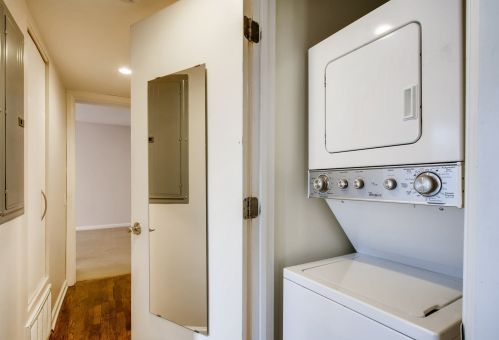 2045 Larrabee St, Chicago IL  60614-4424 exterior