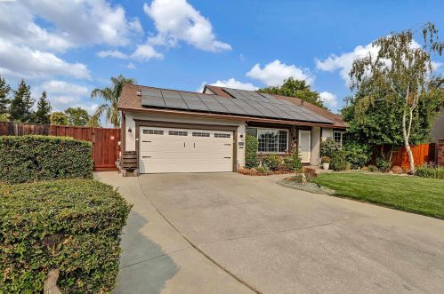 3389 Harpers Ferry Ct, Pleasanton, CA 94588-5211