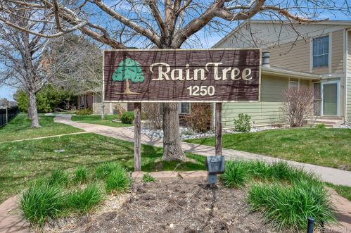 1250 Monaco Pkwy, Denver CO  80224-2841 exterior
