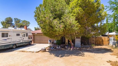 42655 25th St, Lancaster, CA 93536-3930