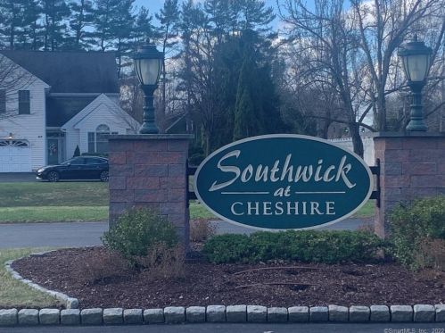 40 Southwick Ct, Cheshire, CT 06410-3449