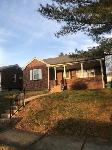 1051 Ridge Ave, Allentown, PA 18102-5014