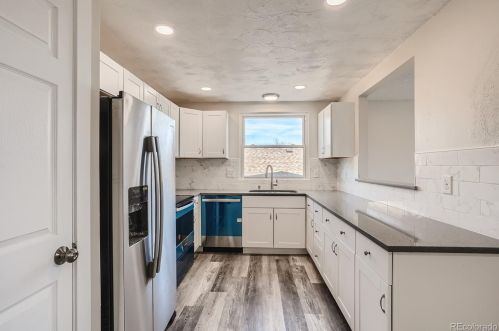 1887 Fundy Way, Aurora CO  80017-4628 exterior