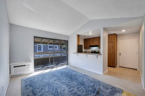 174 Streamwood, Irvine CA  92620-1965 exterior