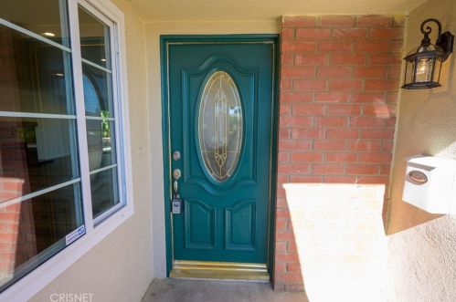1431 Lodgewood Way, Oxnard, CA 93030-3353