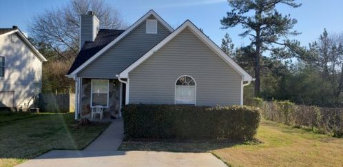 327 Autumn Lake Dr, Mcdonough, GA 30253-6592