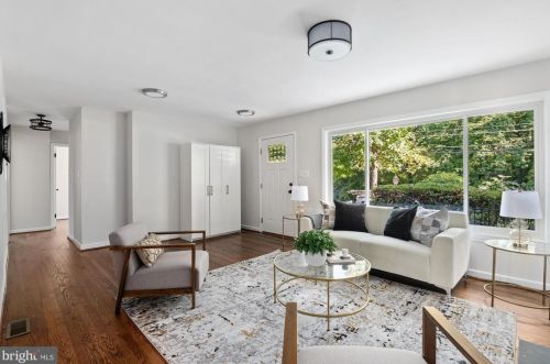 407 Greenbrier Dr, Silver Spring MD 20910-4230 exterior