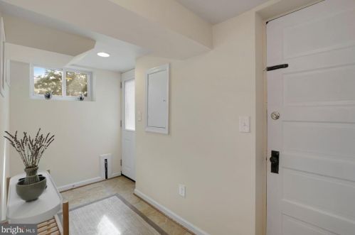 10006 Markham St, Silver Spring MD 20901-2233 exterior