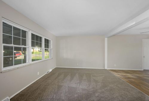 1590 Fawnvista Ln, Cincinnati OH 45246-2039 exterior