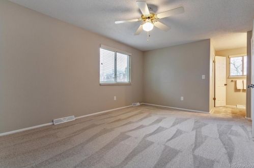 6117 Locust St, Englewood CO 80112-1324 exterior