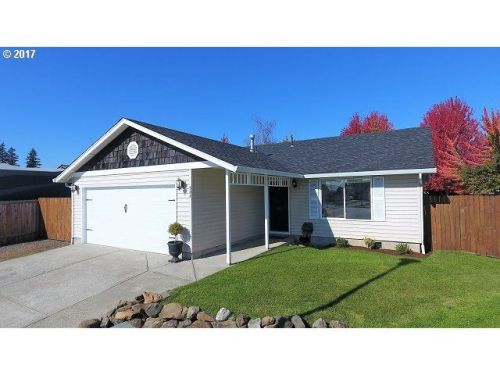 904 6th Ct, Battle Ground, WA 98604-8917
