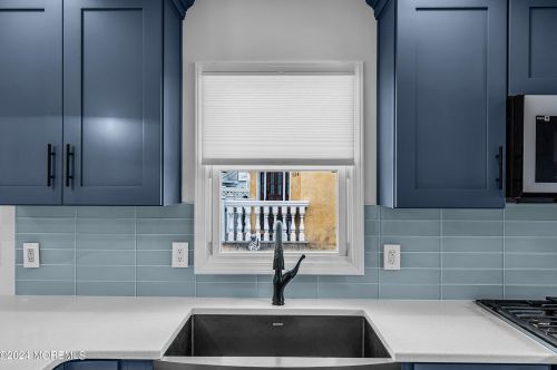 125 Throssell Rd, Lavallette NJ 08735-3230 exterior