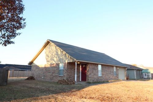 101 Saskatchewan Rd, Roland, OK 74954-5208