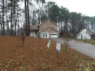 131 Mountain Oak St, Holly Springs, GA 30115-8757