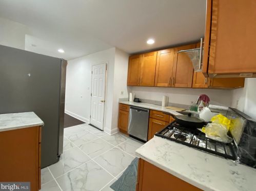 2736 16th St, Philadelphia PA  19132-2235 exterior
