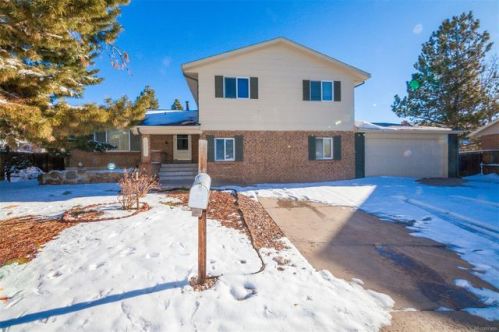 1656 Victor St, Denver, CO 80012-5355