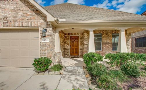 5611 Jay Thrush Dr, Richmond TX 77407 exterior