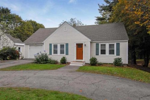 946 Greenland Rd, Portsmouth, NH 03801-4123