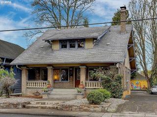 1737 Cesar E Chavez Blvd, Portland, OR 97212-5322
