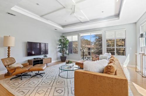 4025 Bowser Ave, Dallas TX 75219-3709 exterior