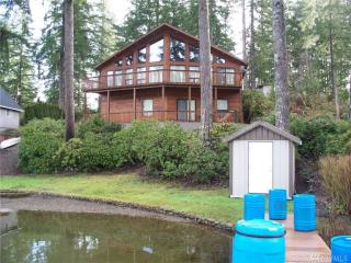 3001 Mason Lake Dr, Grapeview, WA 98546-9754