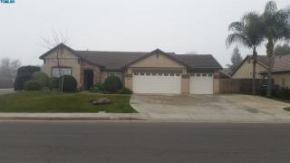 4915 Wagner Ave, Visalia CA  93277-5612 exterior