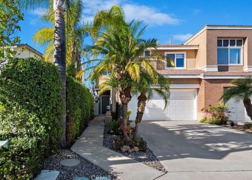8281 Alpine Ct, Anaheim, CA 92808-2318