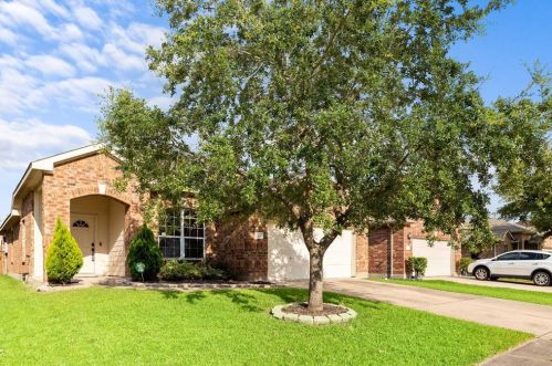 7931 Burning Oak Ln, Richmond TX  77407-3370 exterior