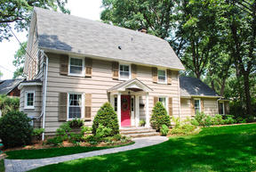 314 Wastena Ter, Ridgewood, NJ 07450-2326