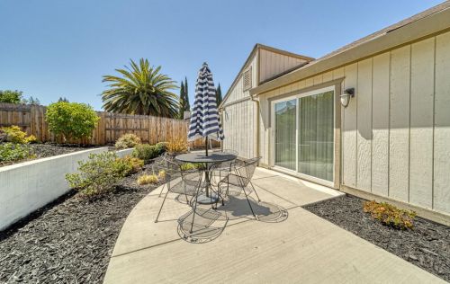 6044 Kifisia Way, Fair Oaks, CA 95628-2520