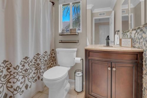 1263 Stanislaus Dr, Chula Vista CA  91913-1401 exterior