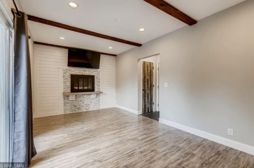 248 150th St, Saint Paul MN  55124-6718 exterior