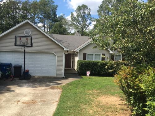 2077 Blackberry Ln, Auburn, GA 30011-2225