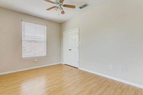 3224 University Dr, Fort Worth TX  76109-2230 exterior