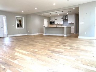 24236 Ocean Ave, Torrance CA  90505-6428 exterior