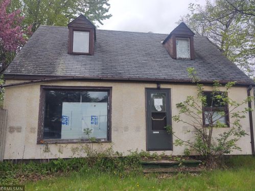 921 Mill Ave, Brainerd, MN 56401-2507