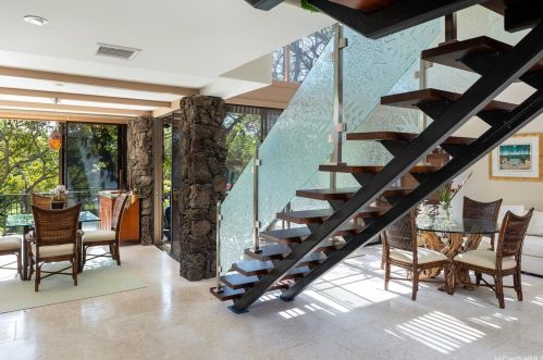3089 La Pietra Cir, Honolulu, HI 96815-4736