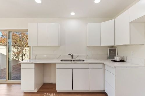 4332 Aldrich Ct, Riverside CA  92503-3202 exterior