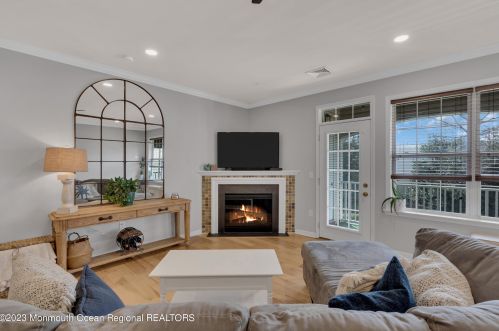 110 Mill Pond Way, Tinton Falls NJ  07724-2470 exterior