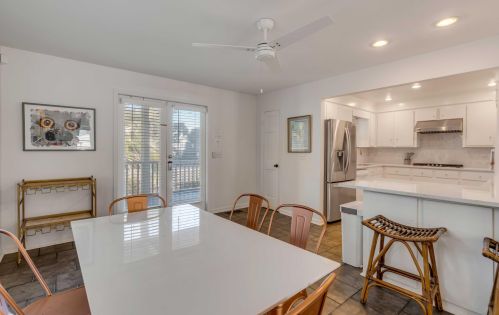 2201 Palm Blvd, Isle Of Palms SC  29451-2349 exterior