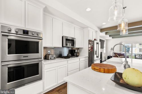 353 Marina Ave, Aberdeen MD  21001-4204 exterior