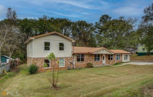863 Chestnut Dr, Jackson, GA 30233-1604