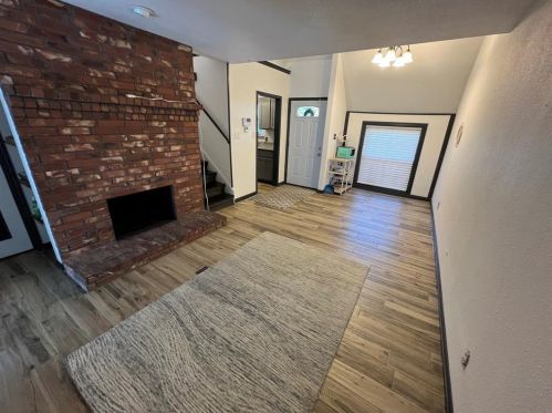 1446 Weiler Blvd, Fort Worth, TX 76112-2906