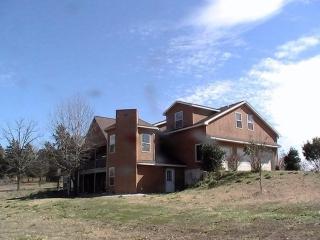 24459 Stonington Rd, Omaha, AR 72662-9562