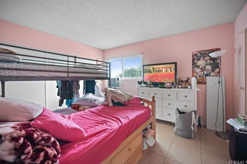2124 Brownwood Ave, Anaheim CA  92801-5727 exterior